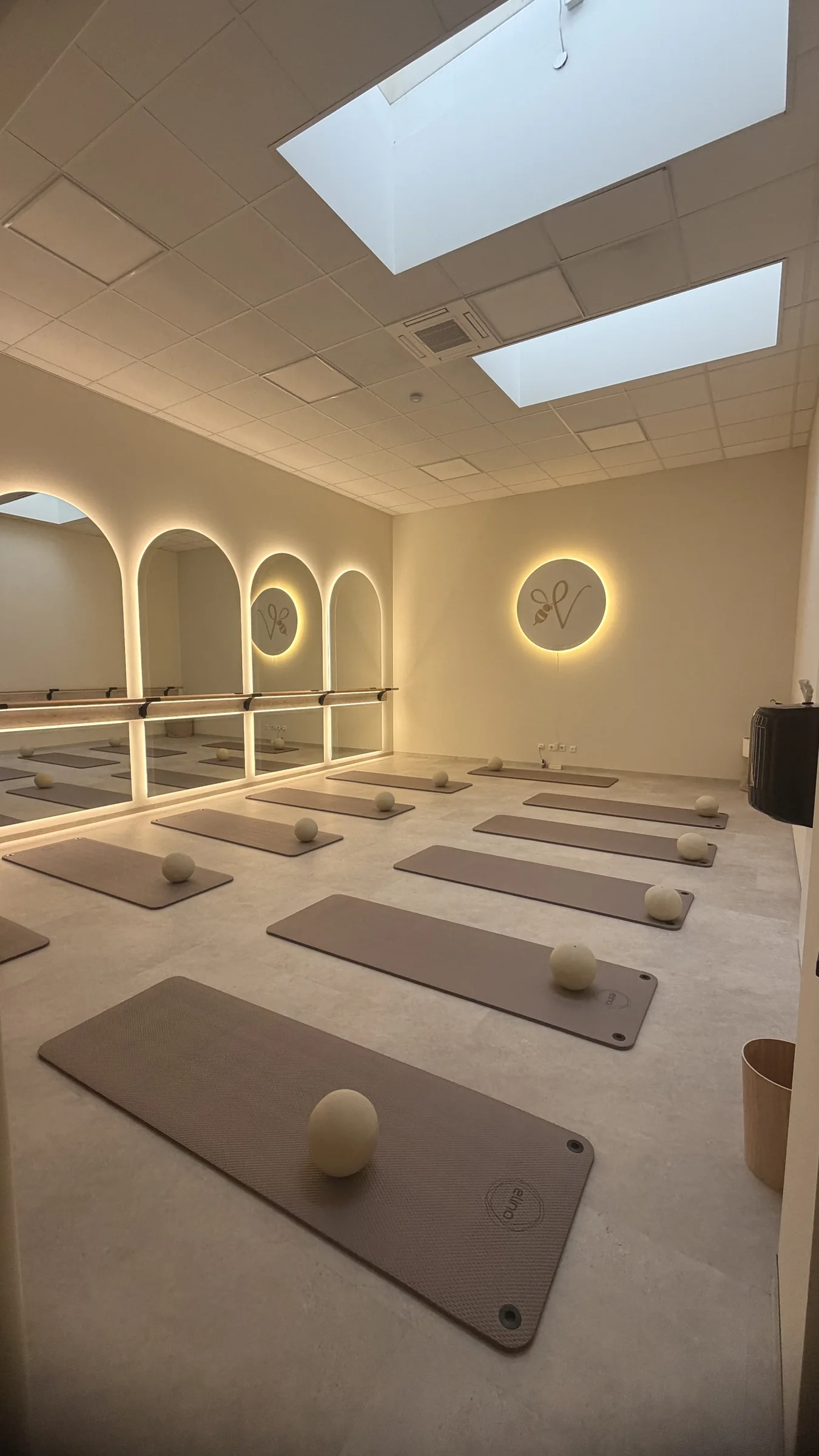 Mattenraum für Pilates und Barre bei Vronella
